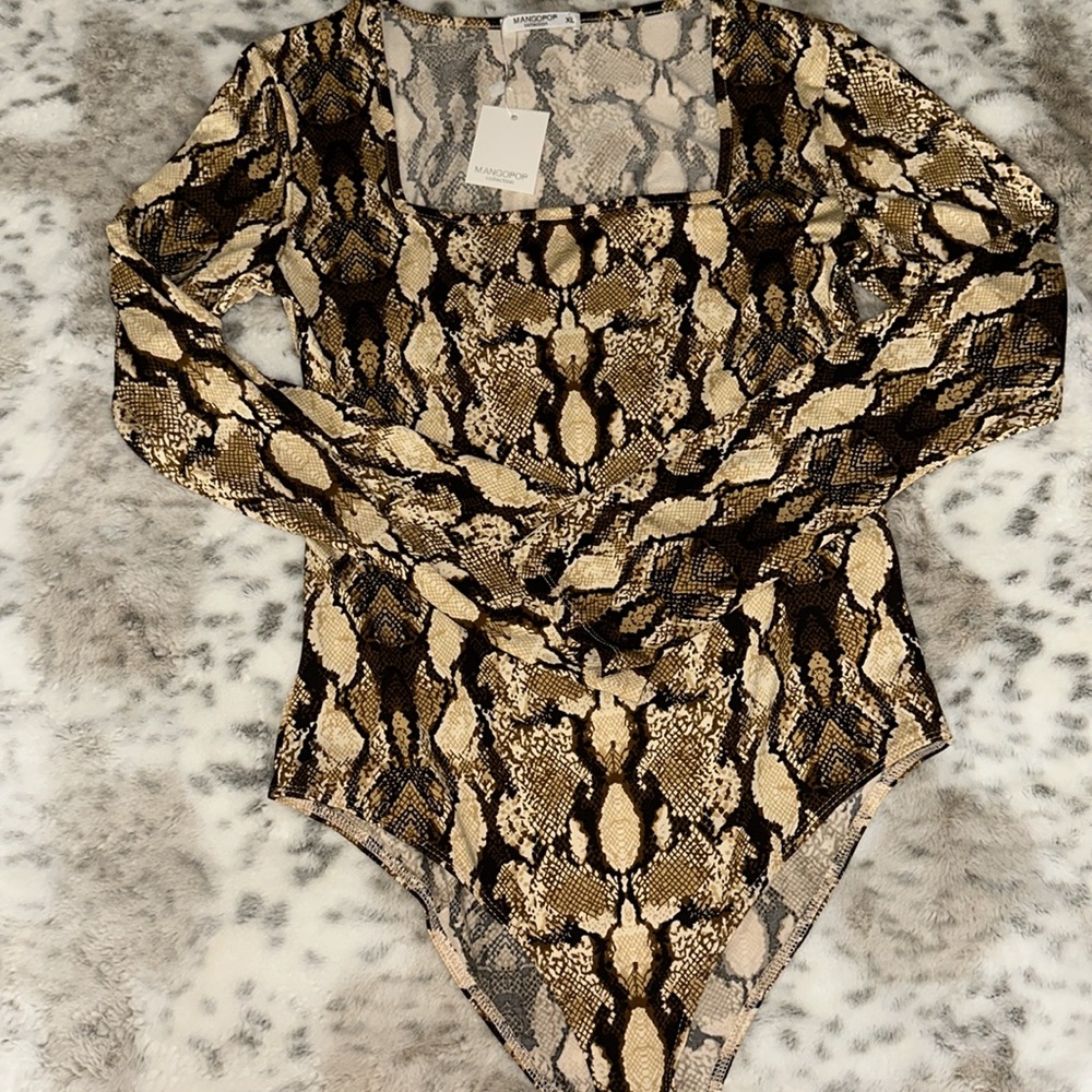 Mangopop collection snake bodysuit size XL new with tag